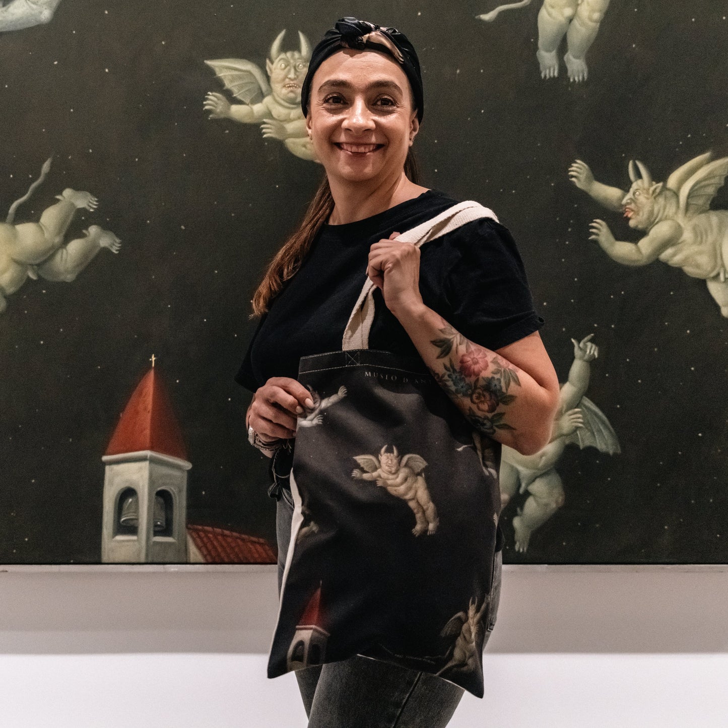 Tote bag