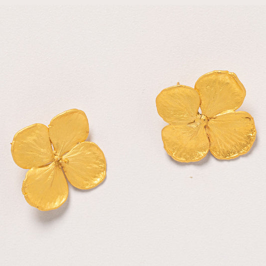 Aretes de mini hortencias